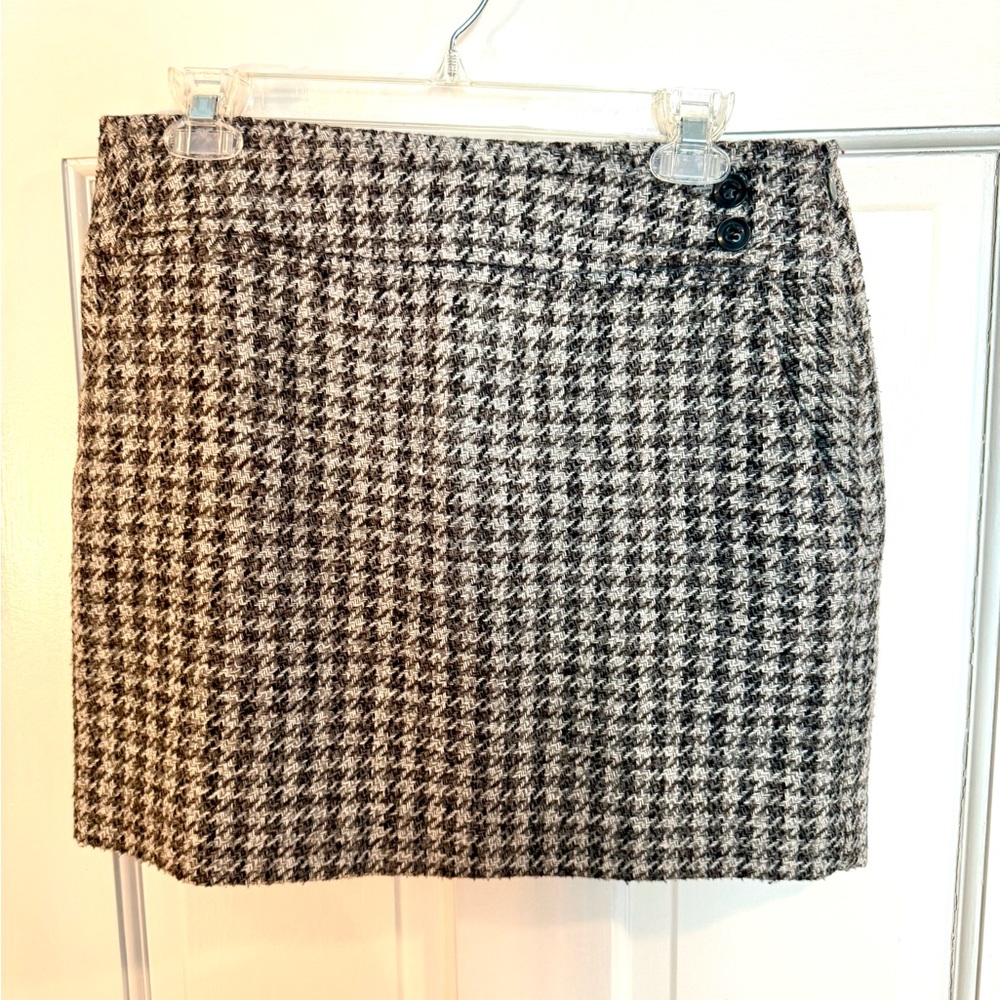 The Limited Houndstooth Black and White Skirt